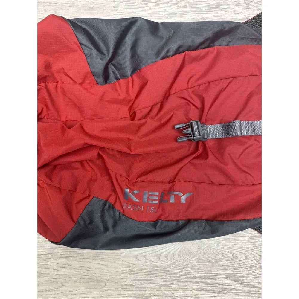 Kelty Basin 15L Red Hiking Daypack Backpack Padded Shoulders Laptop Sleeve